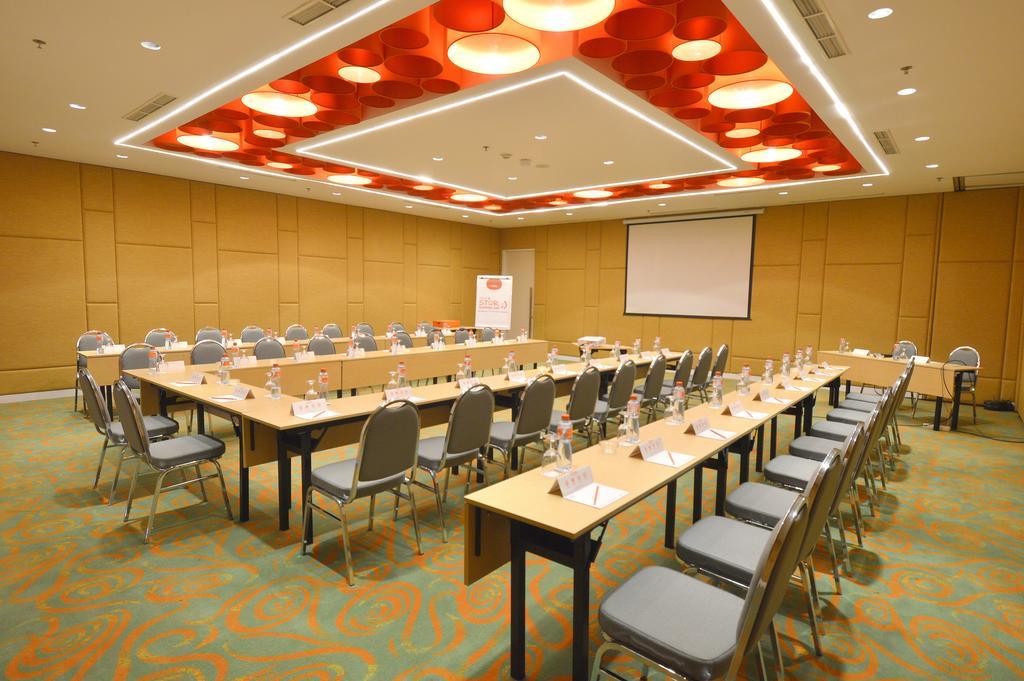 Harris Hotel And Conventions Denpasar Exteriér fotografie