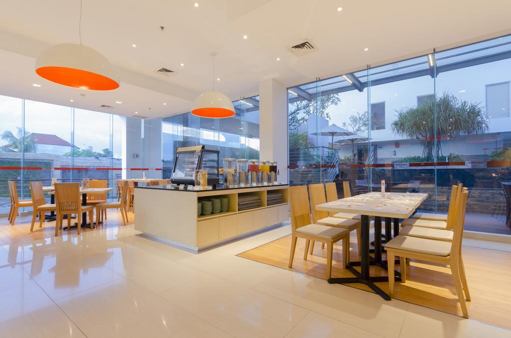 Harris Hotel And Conventions Denpasar Exteriér fotografie