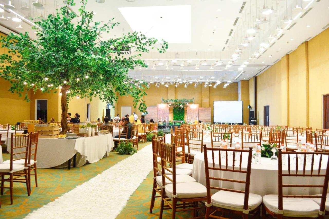 Harris Hotel And Conventions Denpasar Exteriér fotografie
